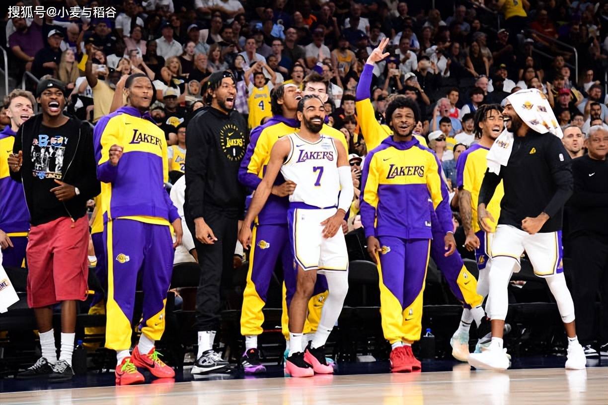 意甲出场数最多的亚洲球员11人阵容：长友佑都、中田英寿领衔（意甲亚洲球员出场最多的11人阵容：长友佑都、中田英寿领衔）