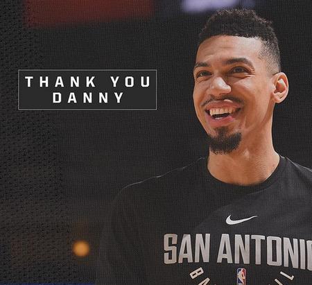 弗拉格兄弟首次现场看弟弟打球：很爽！从杜克我们就看他有此表现（弗拉格兄弟首次现场观赛弟弟，直呼过瘾：早在杜克就显露这种水平）