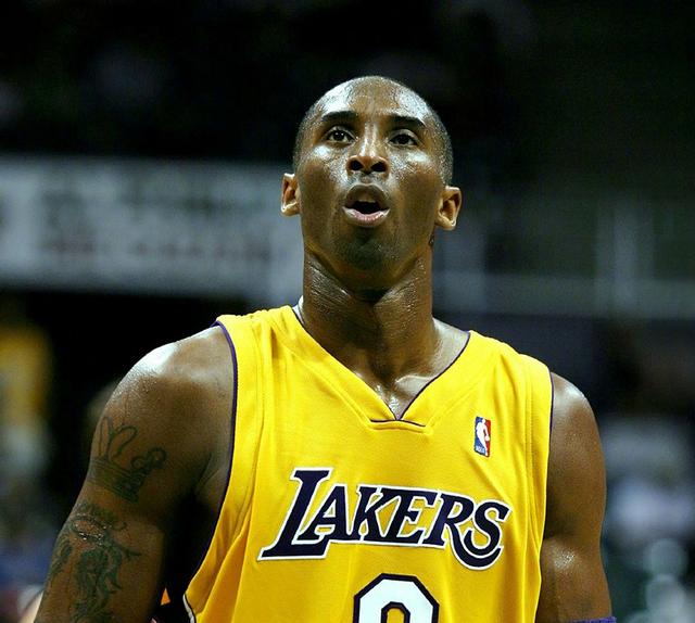 如何给孩子选择第一颗篮球？（孩子的第一只篮球该怎么选？）