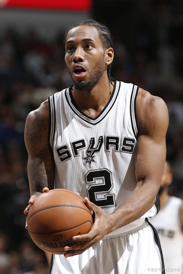 记者：哲凯赖什手指骨折，但他带伤坚持参加比赛和训练（记者披露：哲凯赖什手指骨折，仍带伤参加比赛与训练）