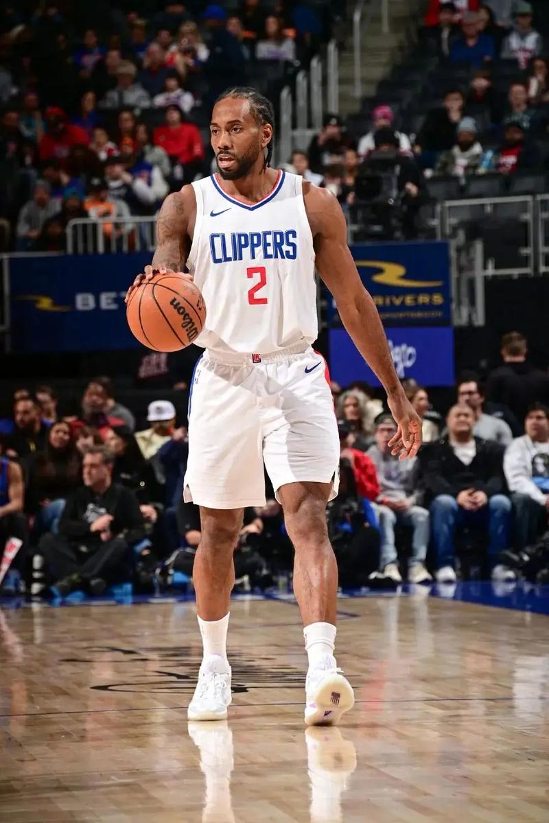 连得12分！小迈克尔·波特强攻打2+1 纳斯挑战还失败了（连砍12分！小迈克尔·波特打成2+1 纳斯挑战未果）