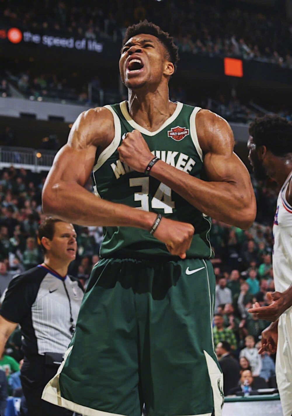 2025上海明日之星冠军杯足球赛圆满落幕，颁奖仪式进行（2025上海明日之星冠军杯足球赛落下帷幕，颁奖典礼隆重举行）