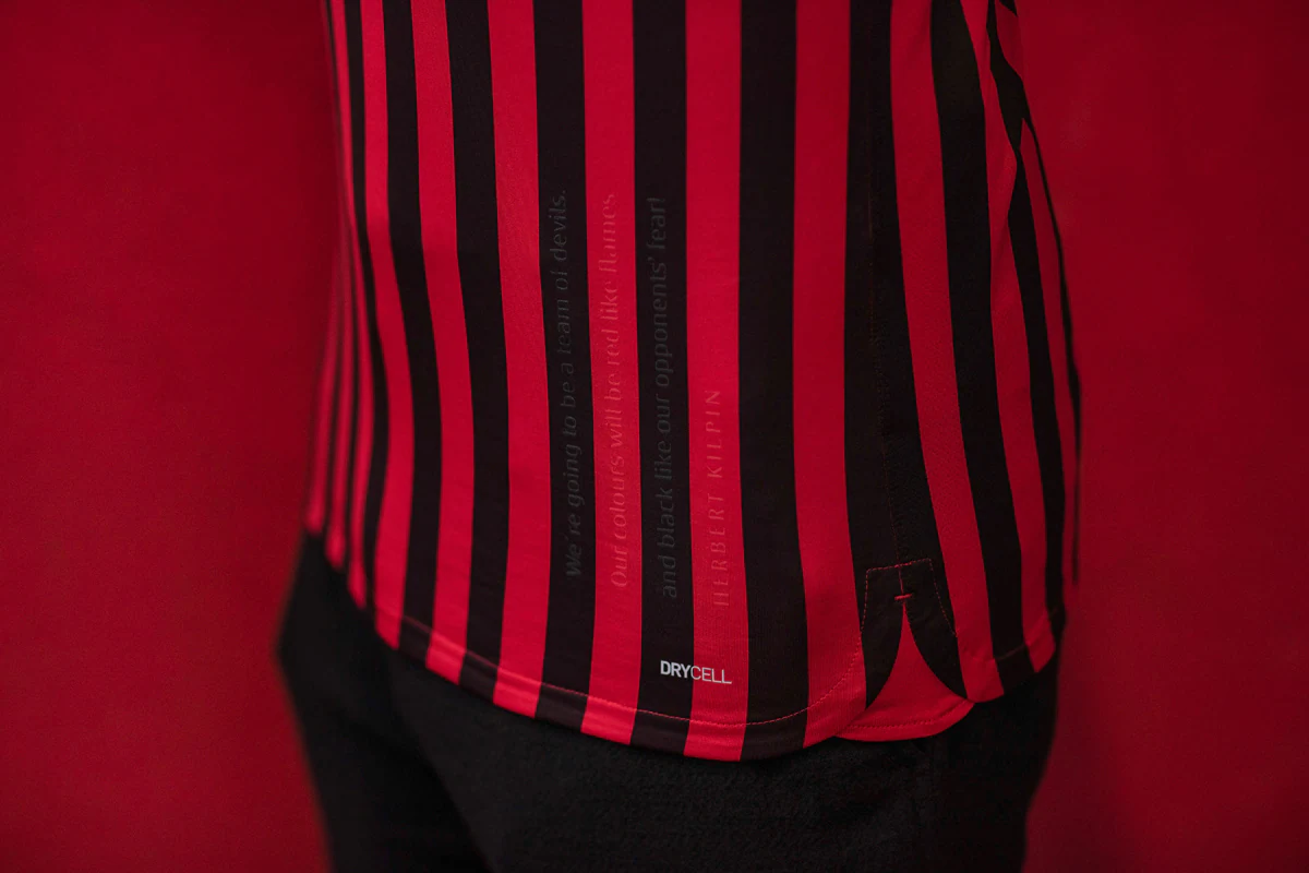 很抢手！每日邮报：冬窗有12家俱乐部希望签下梅努（炙手可热！每日邮报：冬窗12队竞抢梅努）