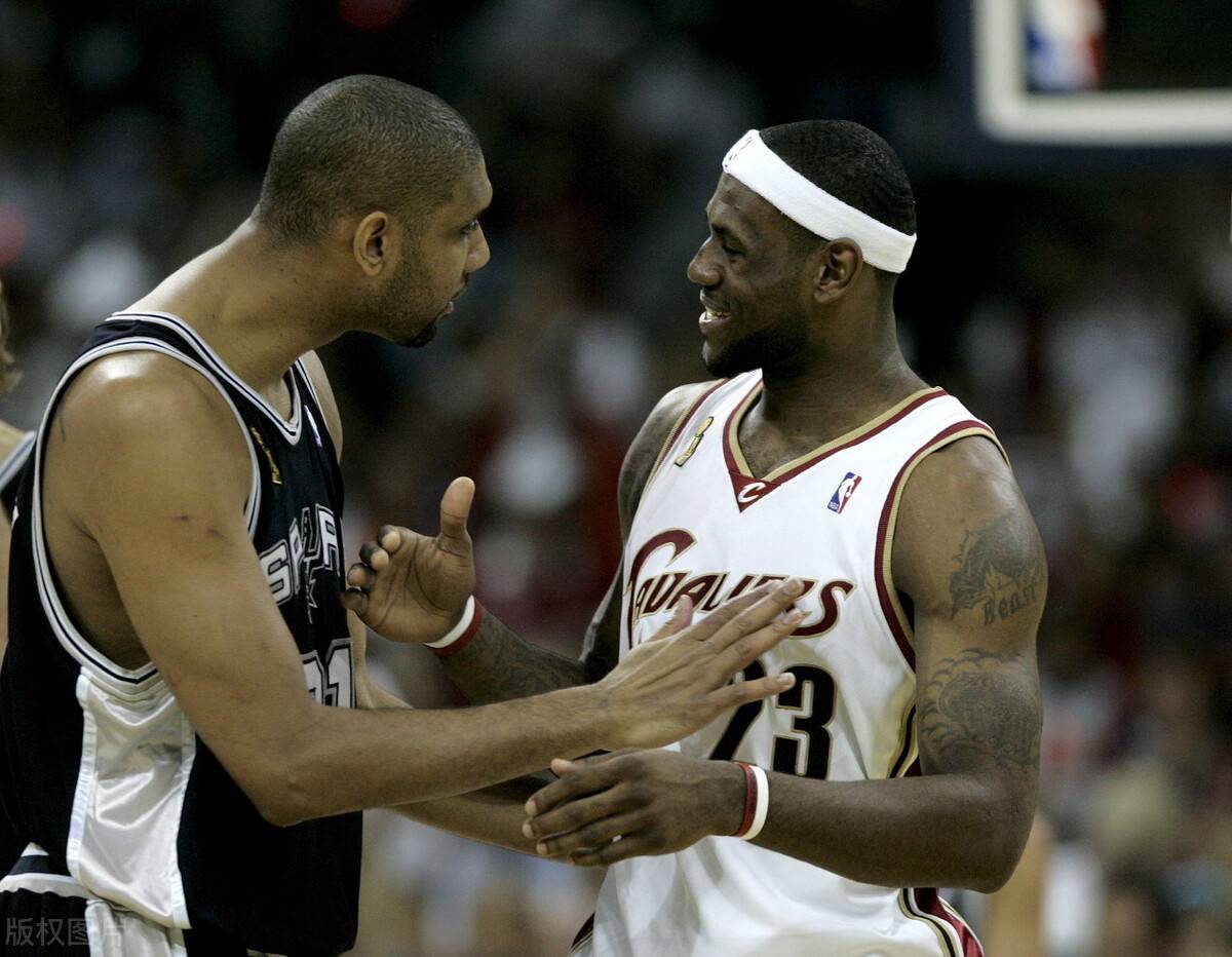 科隆4-1大胜九人汉堡，卡明斯基、马拉破门，菲拉伊、维埃拉离场（科隆4-1击退九人汉堡，卡明斯基、马拉建功，菲拉伊与维埃拉被罚下）