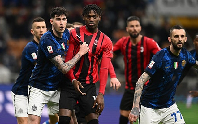 孔帕尼因为人手输球，阿尔特塔则因为人手变得眉清目秀（孔帕尼败在缺兵少将，阿尔特塔仗阵容齐整越发体面）